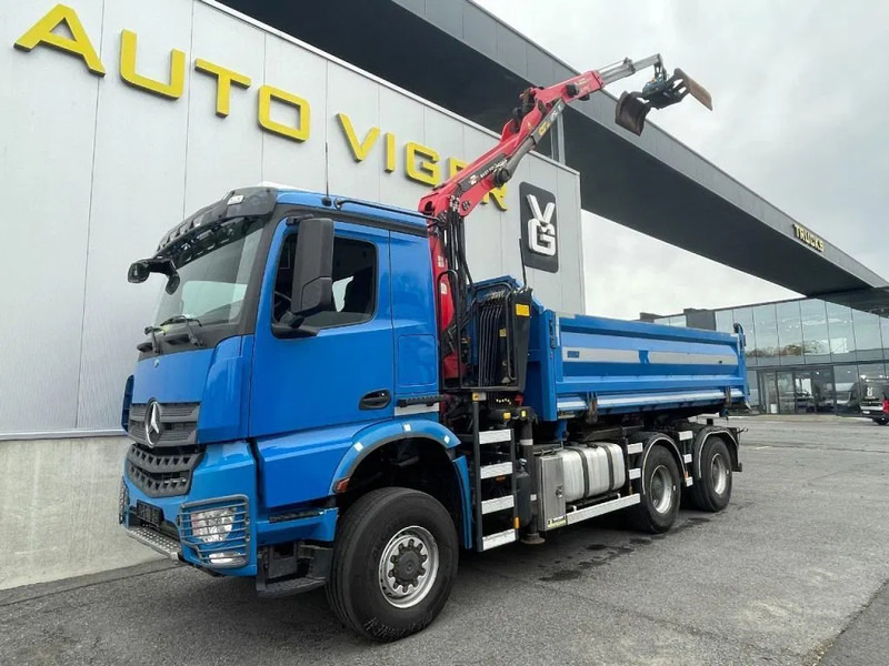 Самоскид вантажівка, Вантажівка з маніпулятором Mercedes-Benz Arocs 3342 *6x6*meegestuurd as*2zijdige kipper*Airco*Bluetooth: фото 13 Самоскид вантажівка, Вантажівка з маніпулятором Mercedes-Benz Arocs 3342 *6x6*meegestuurd as*2zijdige kipper*Airco*Bluetooth: фото 13