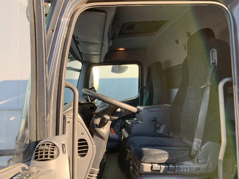 Mercedes-Benz Atego 1018 KOELING*Cruise control*Airconditioning*Geveerde bestuurdersstoel* - Вантажівка з закритим кузовом: фото 2 Mercedes-Benz Atego 1018 KOELING*Cruise control*Airconditioning*Geveerde bestuurdersstoel* - Вантажівка з закритим кузовом: фото 2
