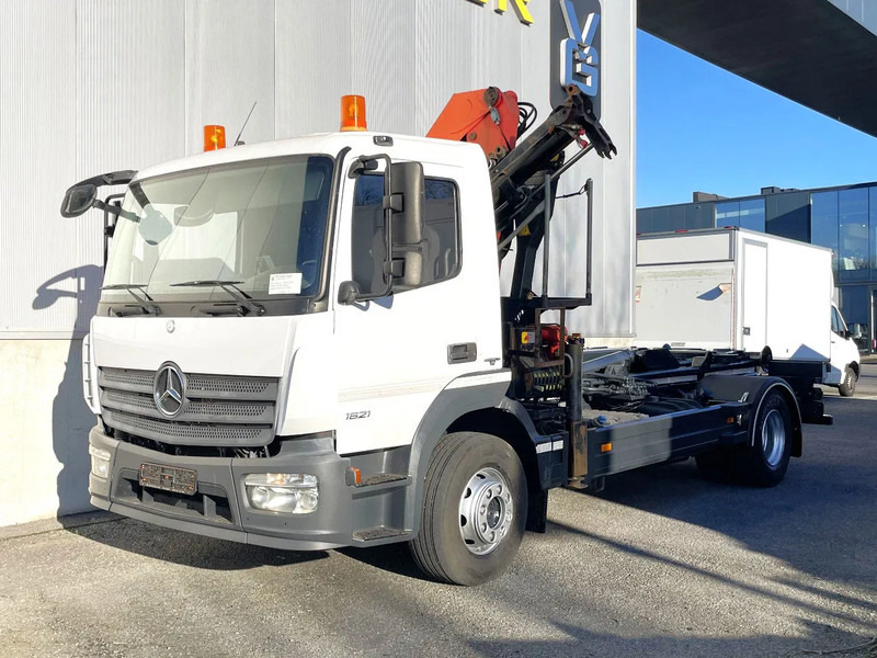 Mercedes-Benz Atego 1621 *Palfinger kraan*Containersysteem*luchtvering achteras*bluetooth - Гаковий мультиліфт вантажівка, Вантажівка з маніпулятором: фото 1 Mercedes-Benz Atego 1621 *Palfinger kraan*Containersysteem*luchtvering achteras*bluetooth - Гаковий мультиліфт вантажівка, Вантажівка з маніпулятором: фото 1
