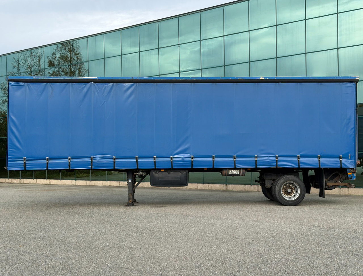 Floor FL0-12-102 City Trailer Tail Lift Good Condition Holland-Trailer - Тентований напівпричіп: фото 2 Floor FL0-12-102 City Trailer Tail Lift Good Condition Holland-Trailer - Тентований напівпричіп: фото 2