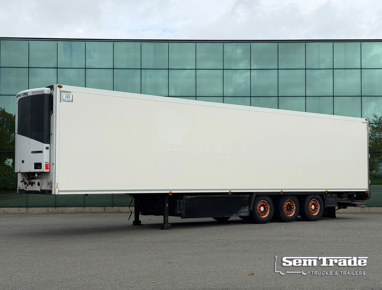 Krone SD Thermo King SLXe Spectrum BI Temp Flower Wide 270 CM High 2.000 KG Lift Disc Brakes NL Trailer - Рефрижератор напівпричіп: фото 1 Krone SD Thermo King SLXe Spectrum BI Temp Flower Wide 270 CM High 2.000 KG Lift Disc Brakes NL Trailer - Рефрижератор напівпричіп: фото 1