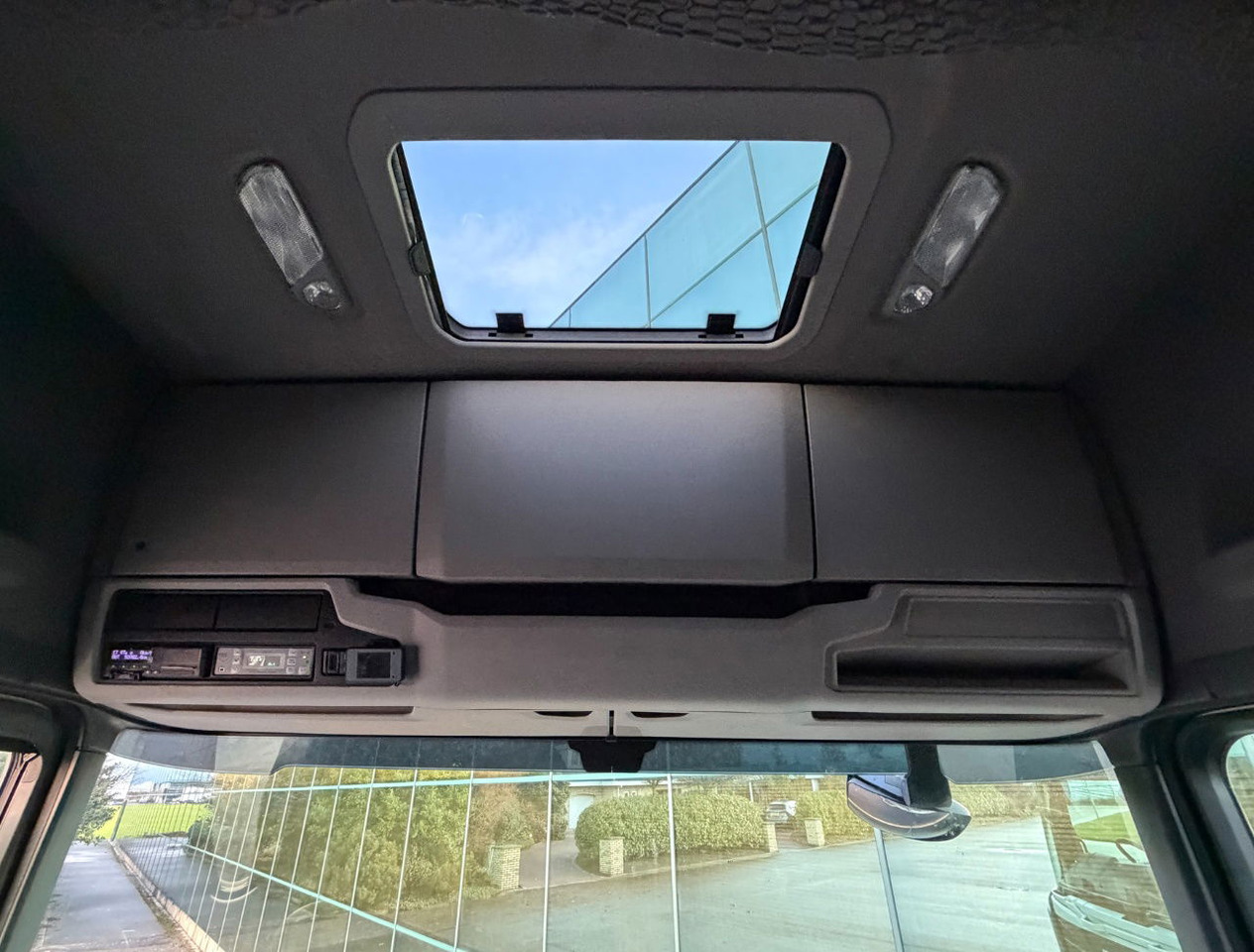 Рефрижератор вантажівка Scania S450 Full AIR Retarder VAN Beurden Isolated BOX Hydrarolls TRS Cooling NL-Truck: фото 9 Рефрижератор вантажівка Scania S450 Full AIR Retarder VAN Beurden Isolated BOX Hydrarolls TRS Cooling NL-Truck: фото 9