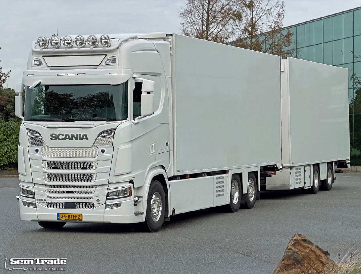 Scania S660 V8 Retarder Full Options 50CC VAN Beurden Boxes 2x Lift Super Condition - Рефрижератор вантажівка: фото 1 Scania S660 V8 Retarder Full Options 50CC VAN Beurden Boxes 2x Lift Super Condition - Рефрижератор вантажівка: фото 1