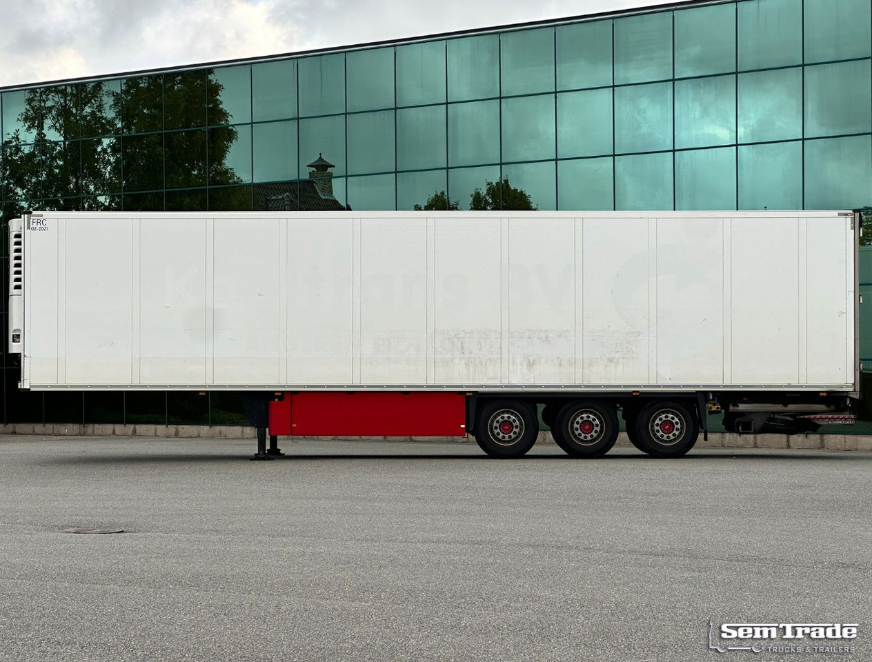 Schmitz Cargobull SCBS3B Schmitz Cooling Lift Axle Dhollandia Tail Lift NL-Trailer - Рефрижератор напівпричіп: фото 2 Schmitz Cargobull SCBS3B Schmitz Cooling Lift Axle Dhollandia Tail Lift NL-Trailer - Рефрижератор напівпричіп: фото 2