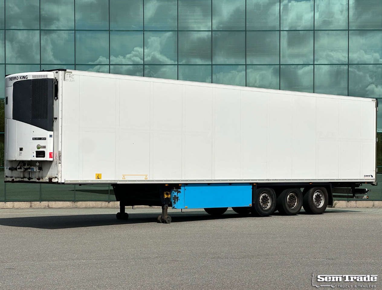 Schmitz Cargobull SCBS3B Thermo King SLXe 300 Lift Axle Holland-Trailer 4 Pieces IN Stock - Рефрижератор напівпричіп: фото 1 Schmitz Cargobull SCBS3B Thermo King SLXe 300 Lift Axle Holland-Trailer 4 Pieces IN Stock - Рефрижератор напівпричіп: фото 1