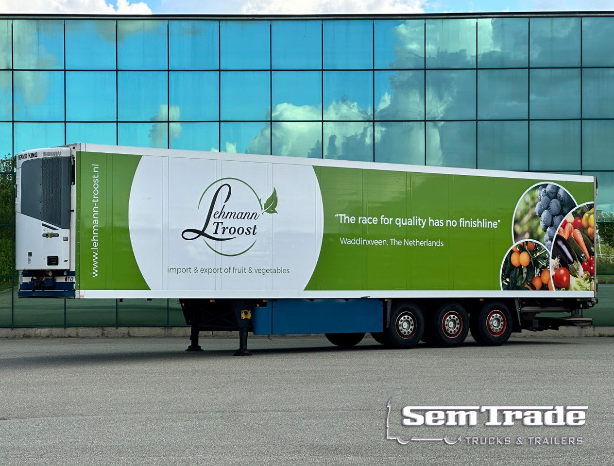 Schmitz Cargobull SKO 24 Thermo King SLX 200 Only 3645 Engine Hours 2X Lift Axle Flowerwide 270 CM High Inside Tail Lift NL-Trailer - Рефрижератор напівпричіп: фото 1 Schmitz Cargobull SKO 24 Thermo King SLX 200 Only 3645 Engine Hours 2X Lift Axle Flowerwide 270 CM High Inside Tail Lift NL-Trailer - Рефрижератор напівпричіп: фото 1