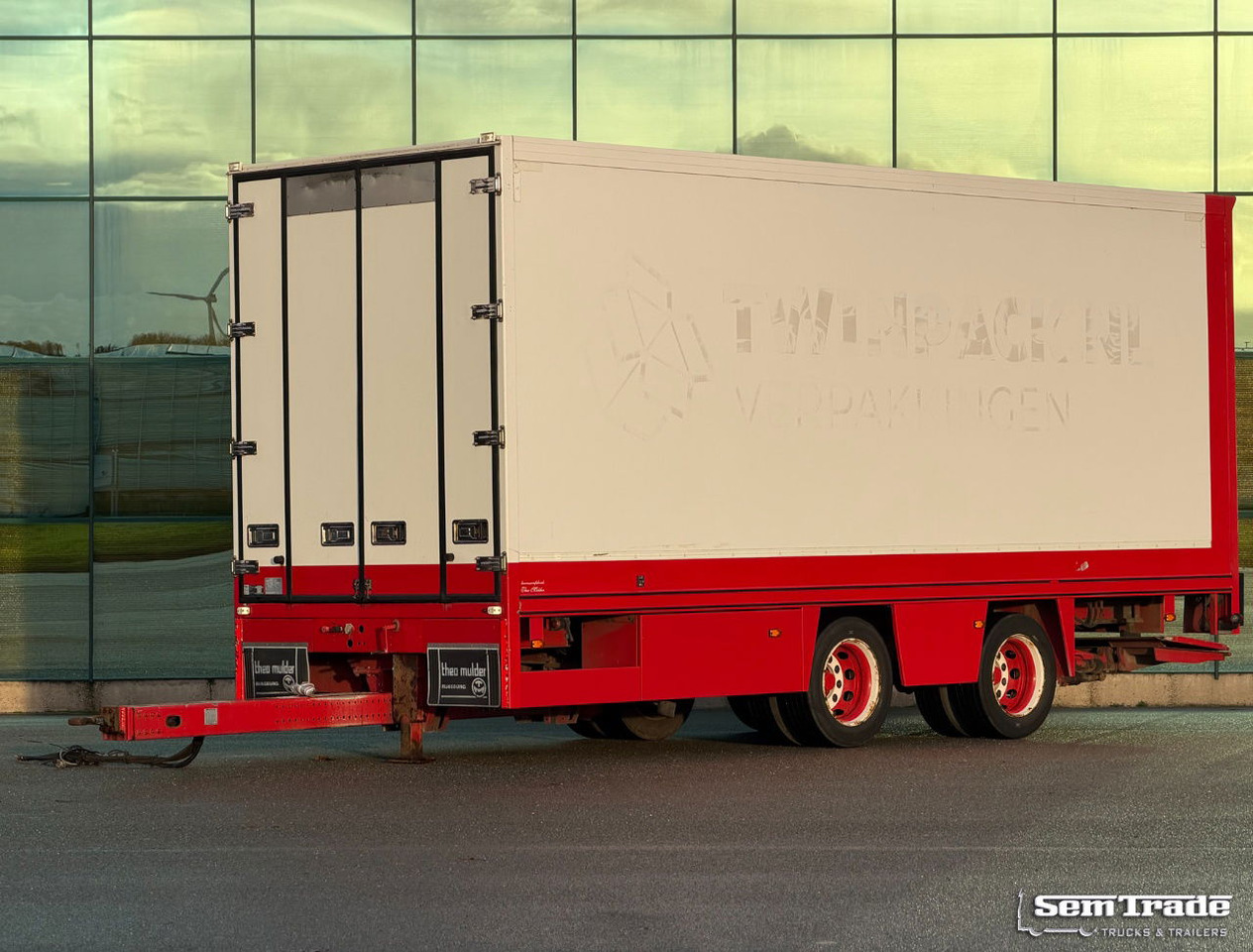 Trias 812-190 Theo Mulder Isolated BOX Disc Brakes Tail Lift - Закритий кузов причіп: фото 1 Trias 812-190 Theo Mulder Isolated BOX Disc Brakes Tail Lift - Закритий кузов причіп: фото 1