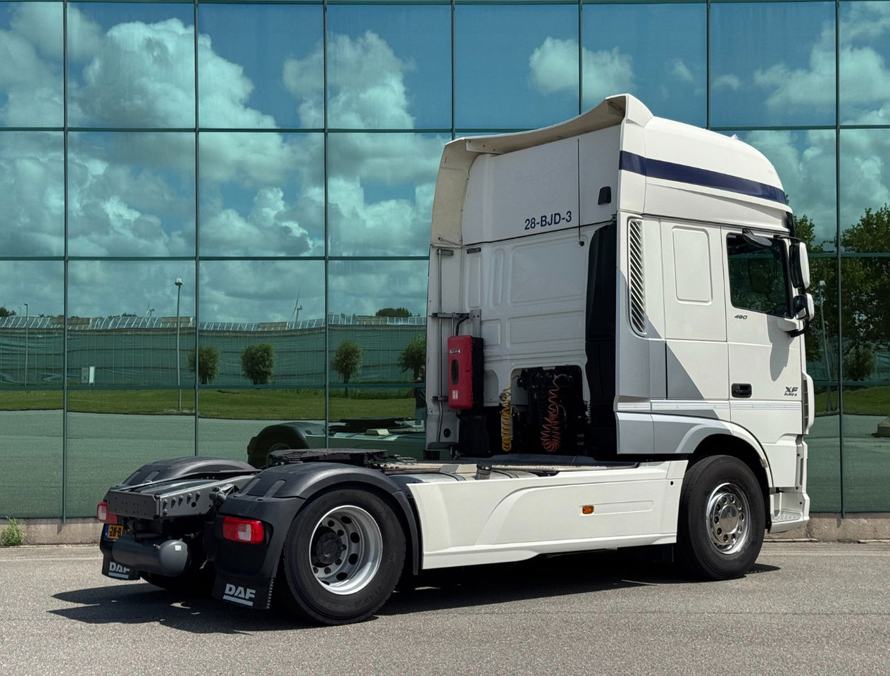 DAF XF 460 FT SSC 2x Tanks 685.000 KM Super Condition NL Truck 3 Pieces IN Stock - Тягач: фото 4 DAF XF 460 FT SSC 2x Tanks 685.000 KM Super Condition NL Truck 3 Pieces IN Stock - Тягач: фото 4