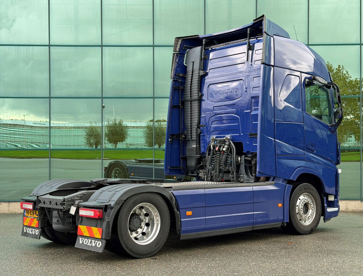 Volvo FH 460 Globetrotter 2x Tanks 811.000 KM TOP Condition NL Truck - Тягач: фото 4 Volvo FH 460 Globetrotter 2x Tanks 811.000 KM TOP Condition NL Truck - Тягач: фото 4