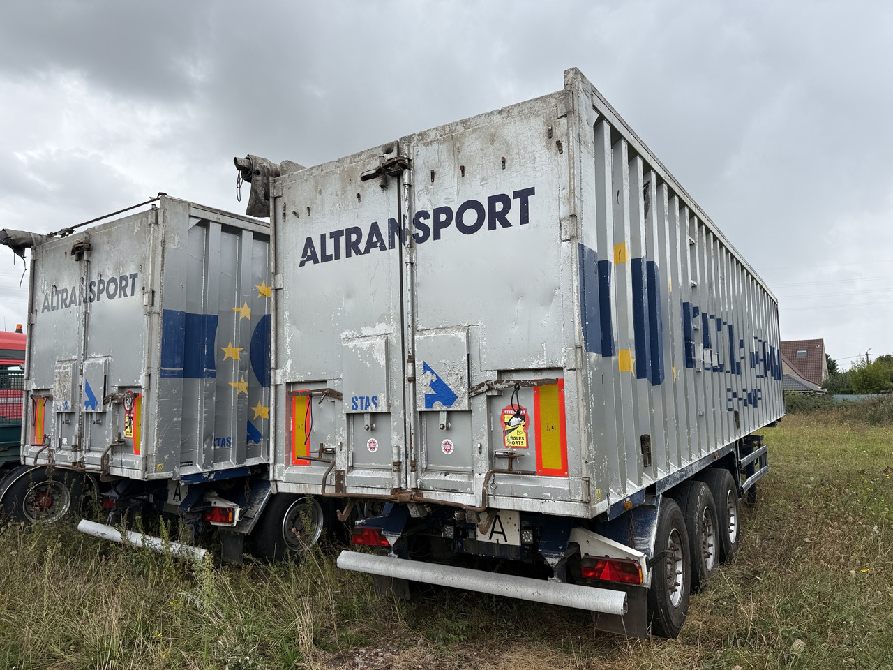 STAS 67m3 ADR classes EX II. FL. OX. AT - Самоскид напівпричіп: фото 2 STAS 67m3 ADR classes EX II. FL. OX. AT - Самоскид напівпричіп: фото 2