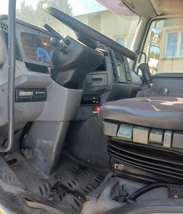 Ampliroll Renault 420 DXI 6X2 - Гаковий мультиліфт вантажівка: фото 4 Ampliroll Renault 420 DXI 6X2 - Гаковий мультиліфт вантажівка: фото 4