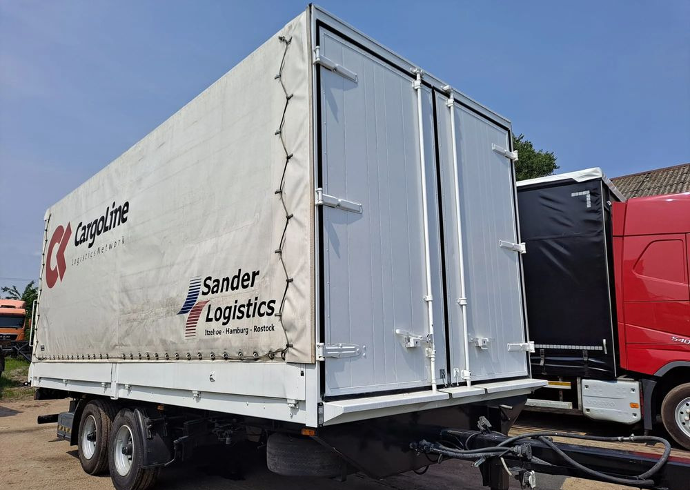 JUNG Przyczepa Tandem do nauki jazdy - Тентований причіп: фото 4 JUNG Przyczepa Tandem do nauki jazdy - Тентований причіп: фото 4