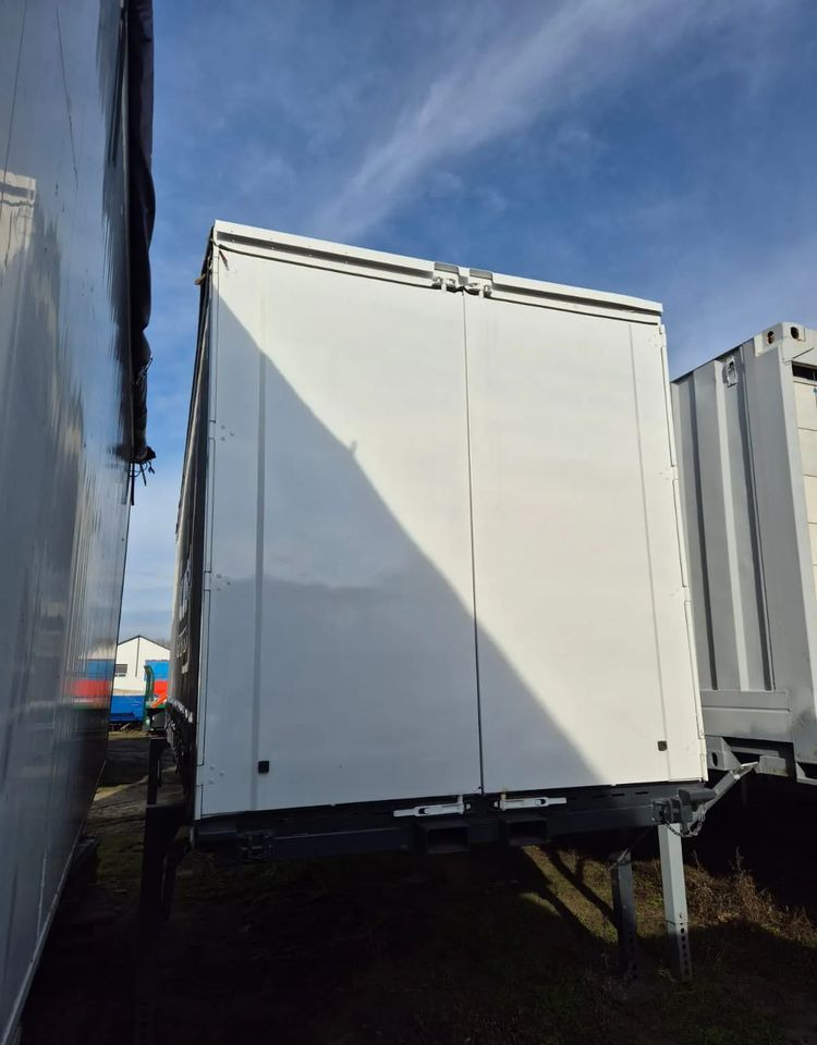 Krone - Тентований кузов: фото 2 Krone - Тентований кузов: фото 2