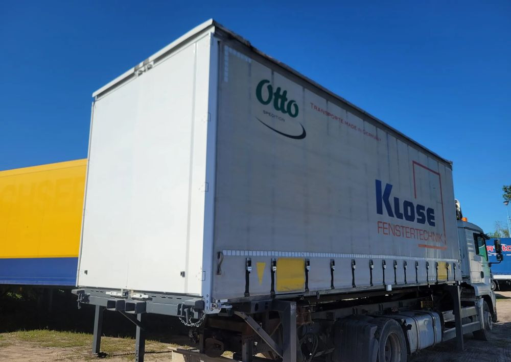 Krone - Тентований кузов: фото 1 Krone - Тентований кузов: фото 1