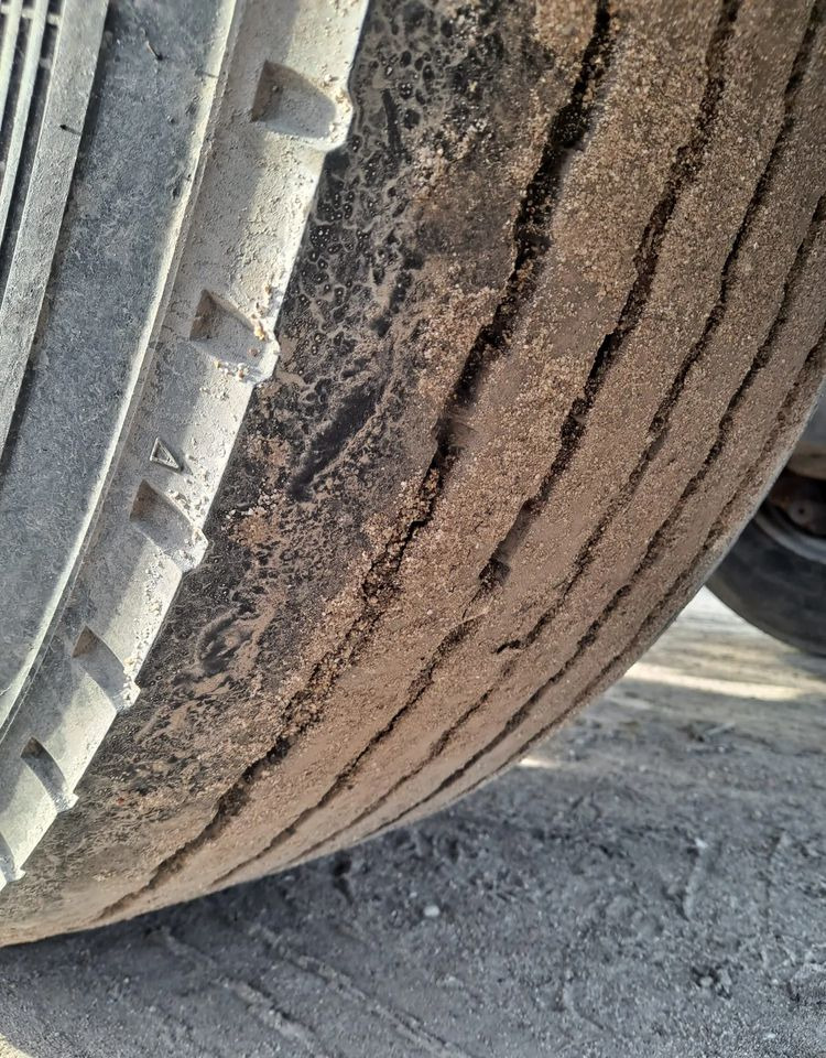 Krone Przyczepa KRONE Budowlanka - Бортовий причіп/ Платформа: фото 3 Krone Przyczepa KRONE Budowlanka - Бортовий причіп/ Платформа: фото 3