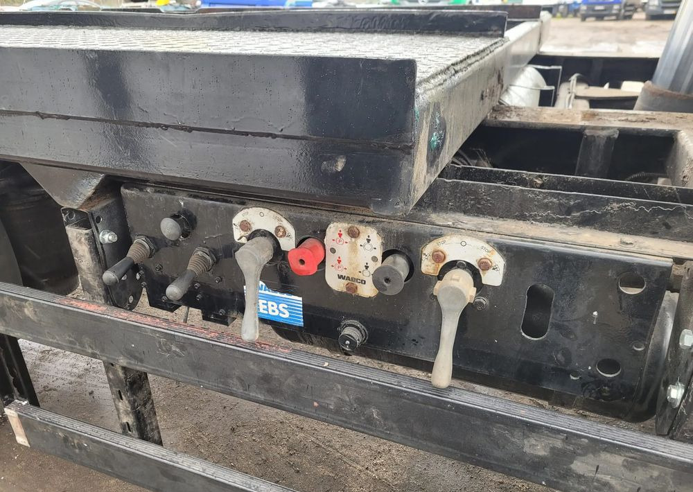 Krone Przyczepa wywrotka 3 osie wywrot - Самоскид причіп: фото 5 Krone Przyczepa wywrotka 3 osie wywrot - Самоскид причіп: фото 5