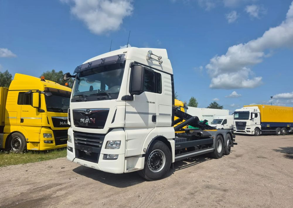MAN TGX 26-460 Hakowiec oś skrętna - Гаковий мультиліфт вантажівка: фото 4 MAN TGX 26-460 Hakowiec oś skrętna - Гаковий мультиліфт вантажівка: фото 4