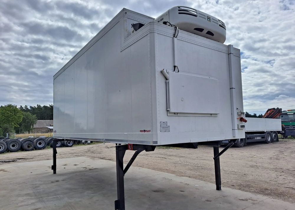 Schmitz Cargobull Chłodnia BDF kontener z agregatem Thermo King MD300 - Рефрижератор причіп: фото 3 Schmitz Cargobull Chłodnia BDF kontener z agregatem Thermo King MD300 - Рефрижератор причіп: фото 3