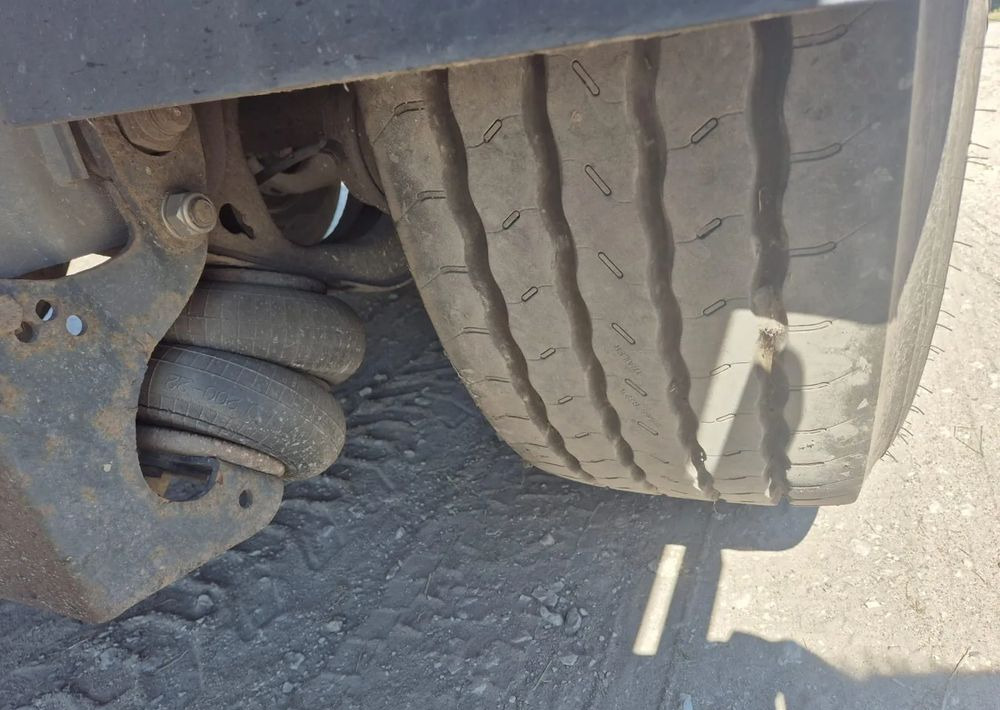 З рухомою підлогою напівпричіп Stas Naczepa STAS ruchoma podłoga 92m: фото 15 З рухомою підлогою напівпричіп Stas Naczepa STAS ruchoma podłoga 92m: фото 15