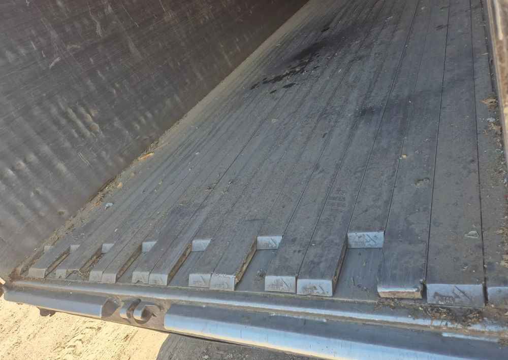 З рухомою підлогою напівпричіп Stas Naczepa STAS ruchoma podłoga 92m: фото 20 З рухомою підлогою напівпричіп Stas Naczepa STAS ruchoma podłoga 92m: фото 20