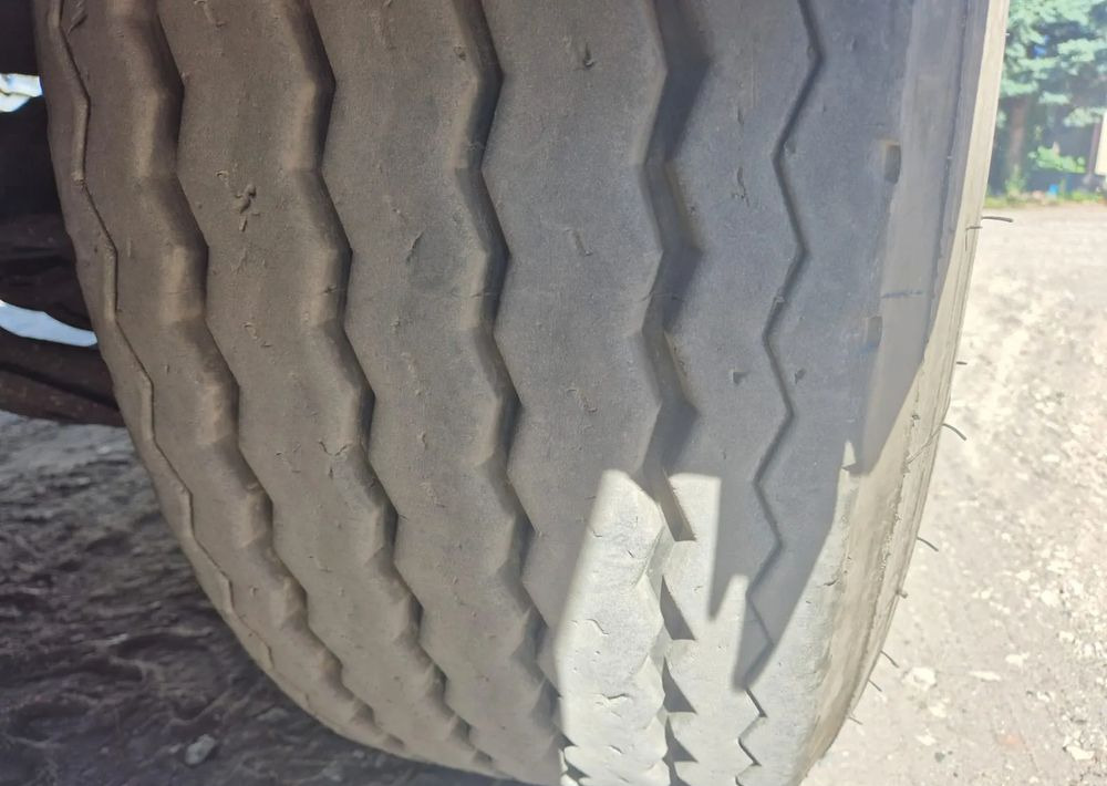 З рухомою підлогою напівпричіп Stas Naczepa STAS ruchoma podłoga 92m: фото 16 З рухомою підлогою напівпричіп Stas Naczepa STAS ruchoma podłoga 92m: фото 16