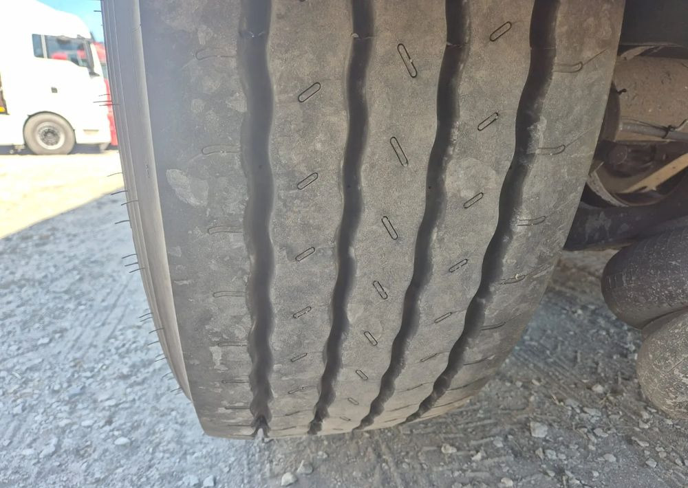 З рухомою підлогою напівпричіп Stas Naczepa STAS ruchoma podłoga 92m: фото 10 З рухомою підлогою напівпричіп Stas Naczepa STAS ruchoma podłoga 92m: фото 10