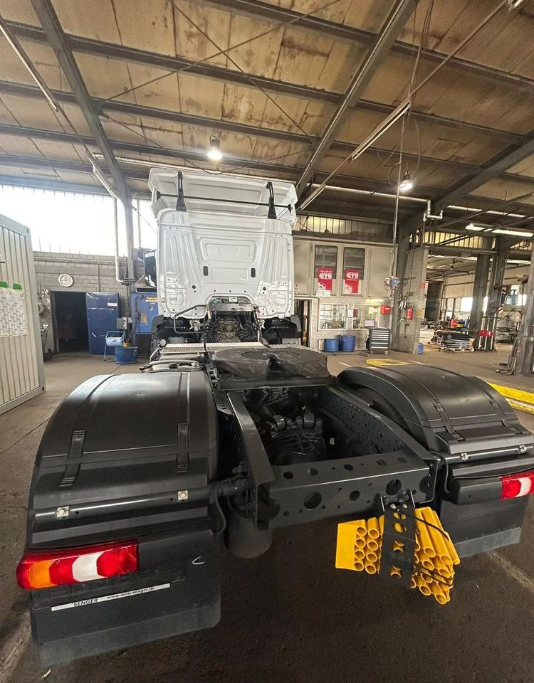 Mercedes-Benz Actros 1830 nadaje się do nauki jazdy Euro 6 - Тягач: фото 4 Mercedes-Benz Actros 1830 nadaje się do nauki jazdy Euro 6 - Тягач: фото 4