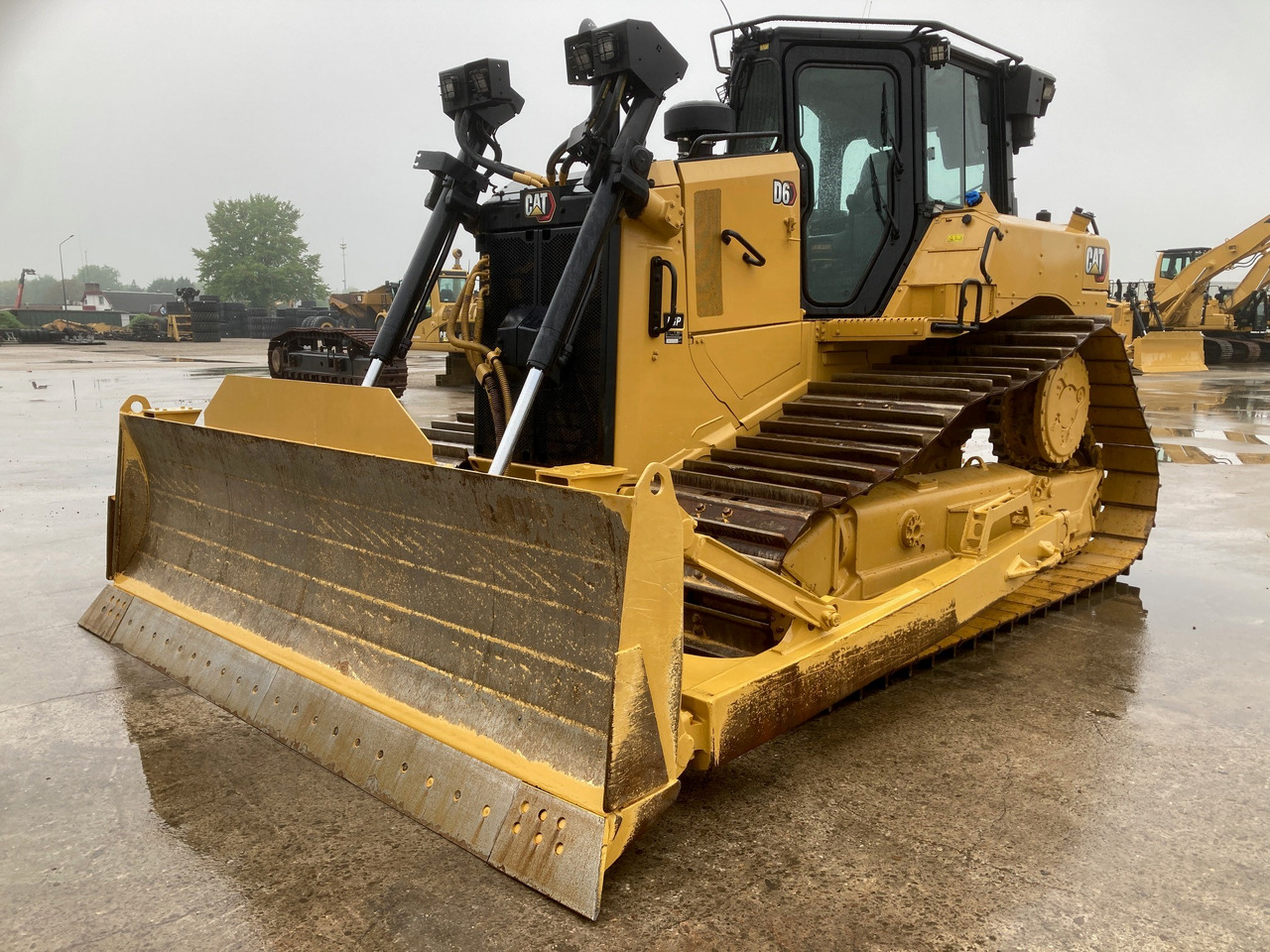 CATERPILLAR D6 LGP - Бульдозер: фото 1 CATERPILLAR D6 LGP - Бульдозер: фото 1