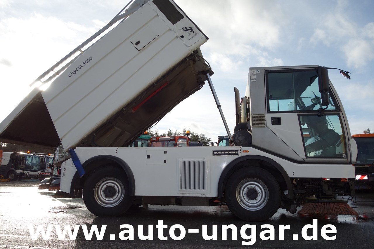 Bucher CityCat CC5000 Euro 5 Druckreiniger Vorbereitung Saugschlauch - Підмітально-прибиральна машина: фото 4 Bucher CityCat CC5000 Euro 5 Druckreiniger Vorbereitung Saugschlauch - Підмітально-прибиральна машина: фото 4