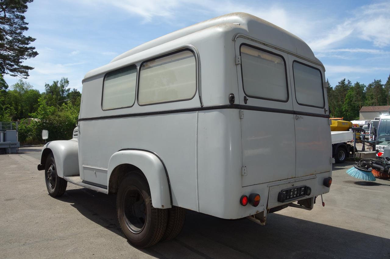 FORD Ford FK 3500 V8 mit H-Kennzeichen Oldtimer - Карета швидкої допомоги: фото 3 FORD Ford FK 3500 V8 mit H-Kennzeichen Oldtimer - Карета швидкої допомоги: фото 3