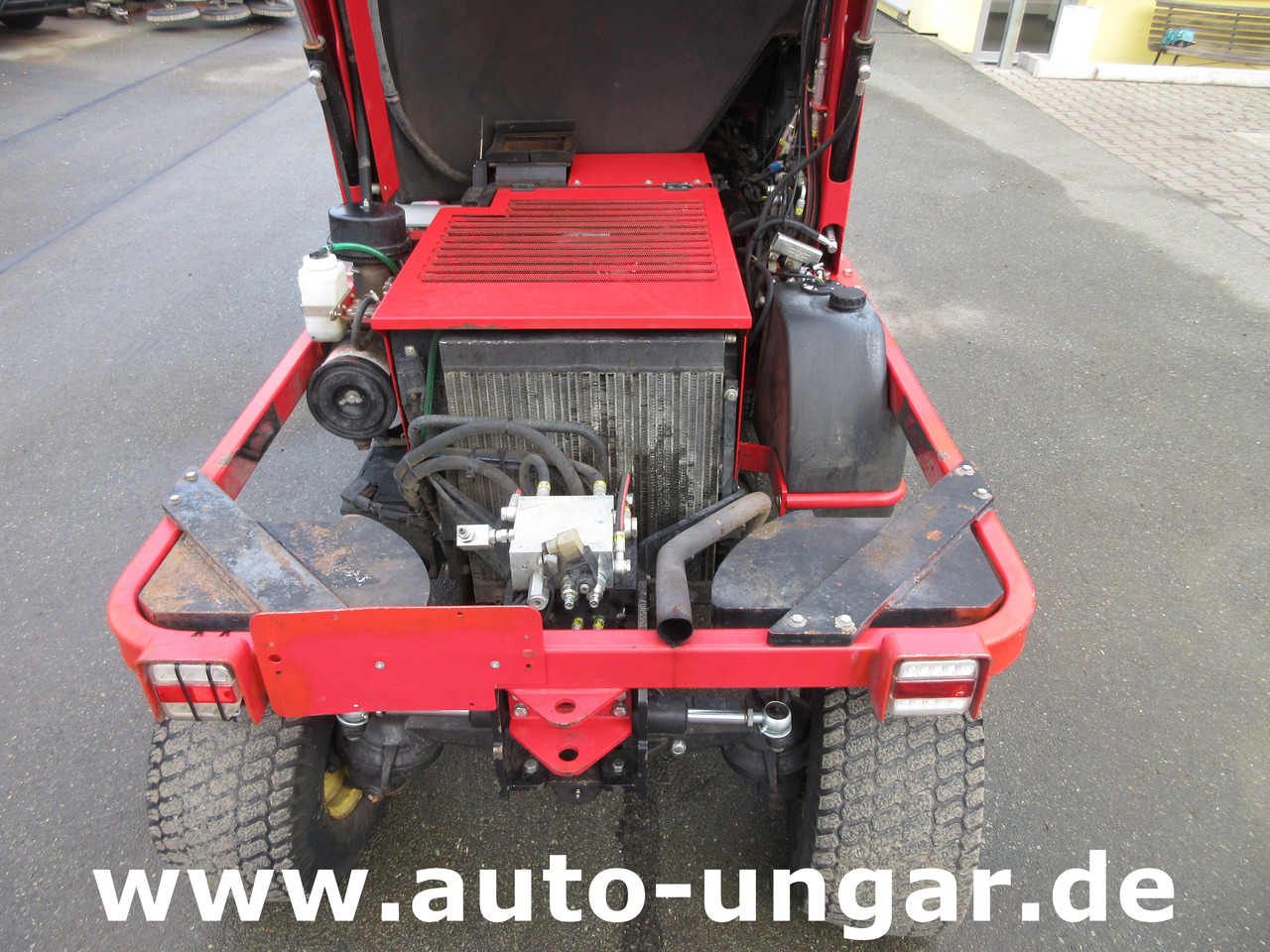 Комунальний трактор Gianni Ferrari Turbo 4 T Cruiser Großflächenmäher 4x4 mit Hochentleerung Bj. 2015: фото 16