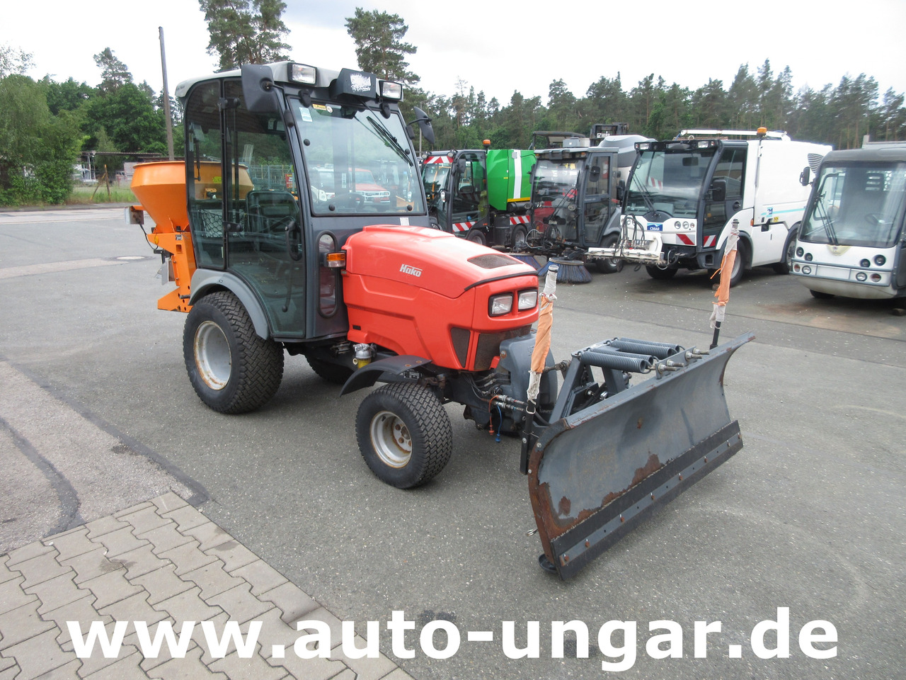 HAKO Hakotrac 2650 DA Winterdienst Schneepflug & Streuer 4x4 Zapfwelle Hydraulik - Комунальний трактор: фото 2 HAKO Hakotrac 2650 DA Winterdienst Schneepflug & Streuer 4x4 Zapfwelle Hydraulik - Комунальний трактор: фото 2