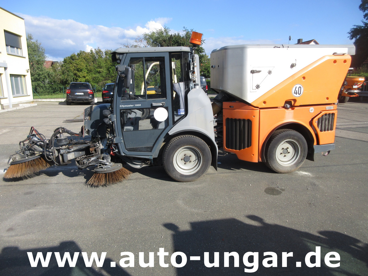 Hako CM 1600 Kehrmaschine 4x4 Baujahr 2018 3 Besen MOTORSCHADEN - Підмітально-прибиральна машина: фото 4 Hako CM 1600 Kehrmaschine 4x4 Baujahr 2018 3 Besen MOTORSCHADEN - Підмітально-прибиральна машина: фото 4
