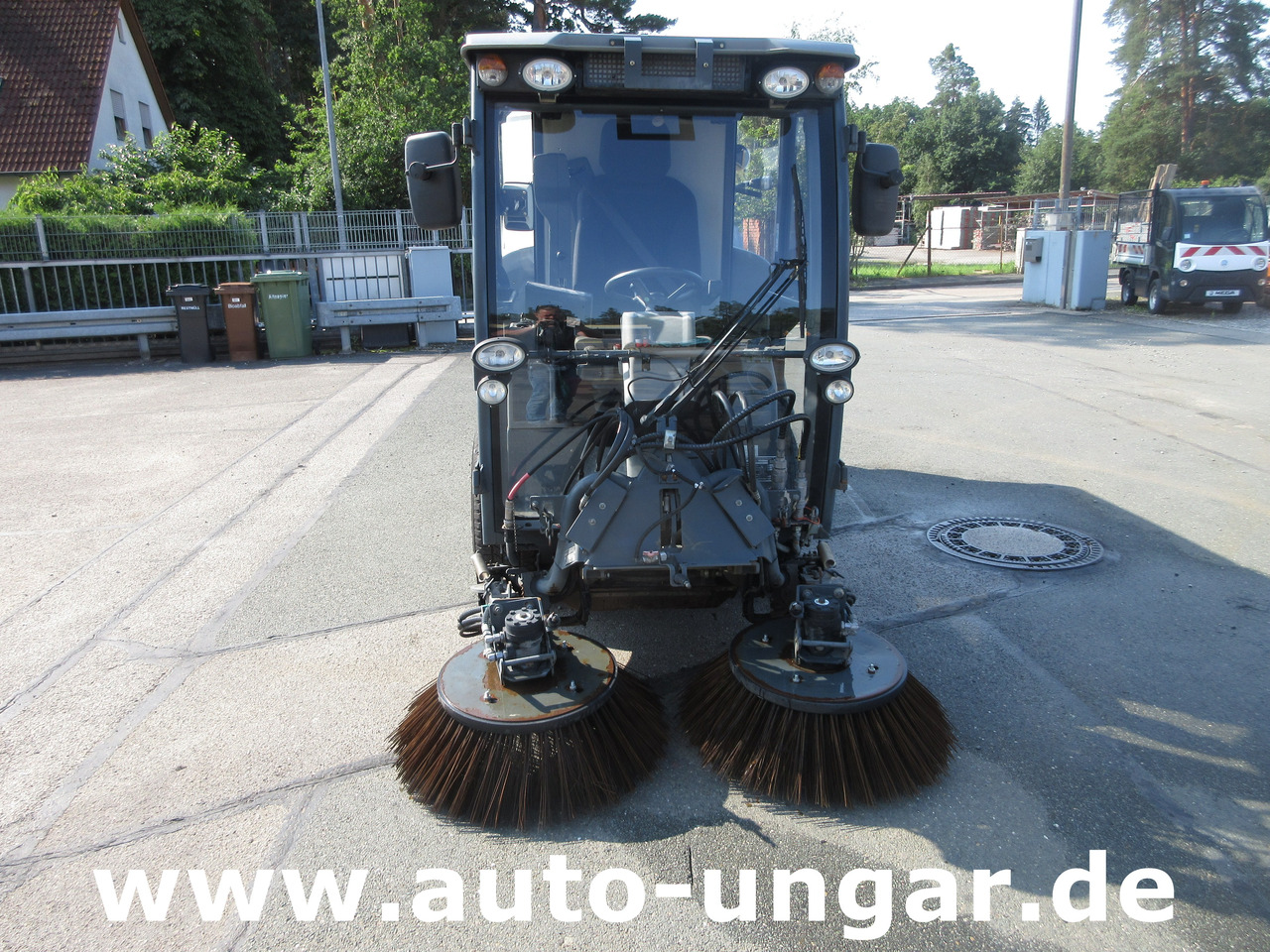 Hako Citymaster CM 1600 4x4 Kehrmaschine mit Kärcher am Heck - Підмітально-прибиральна машина: фото 2 Hako Citymaster CM 1600 4x4 Kehrmaschine mit Kärcher am Heck - Підмітально-прибиральна машина: фото 2