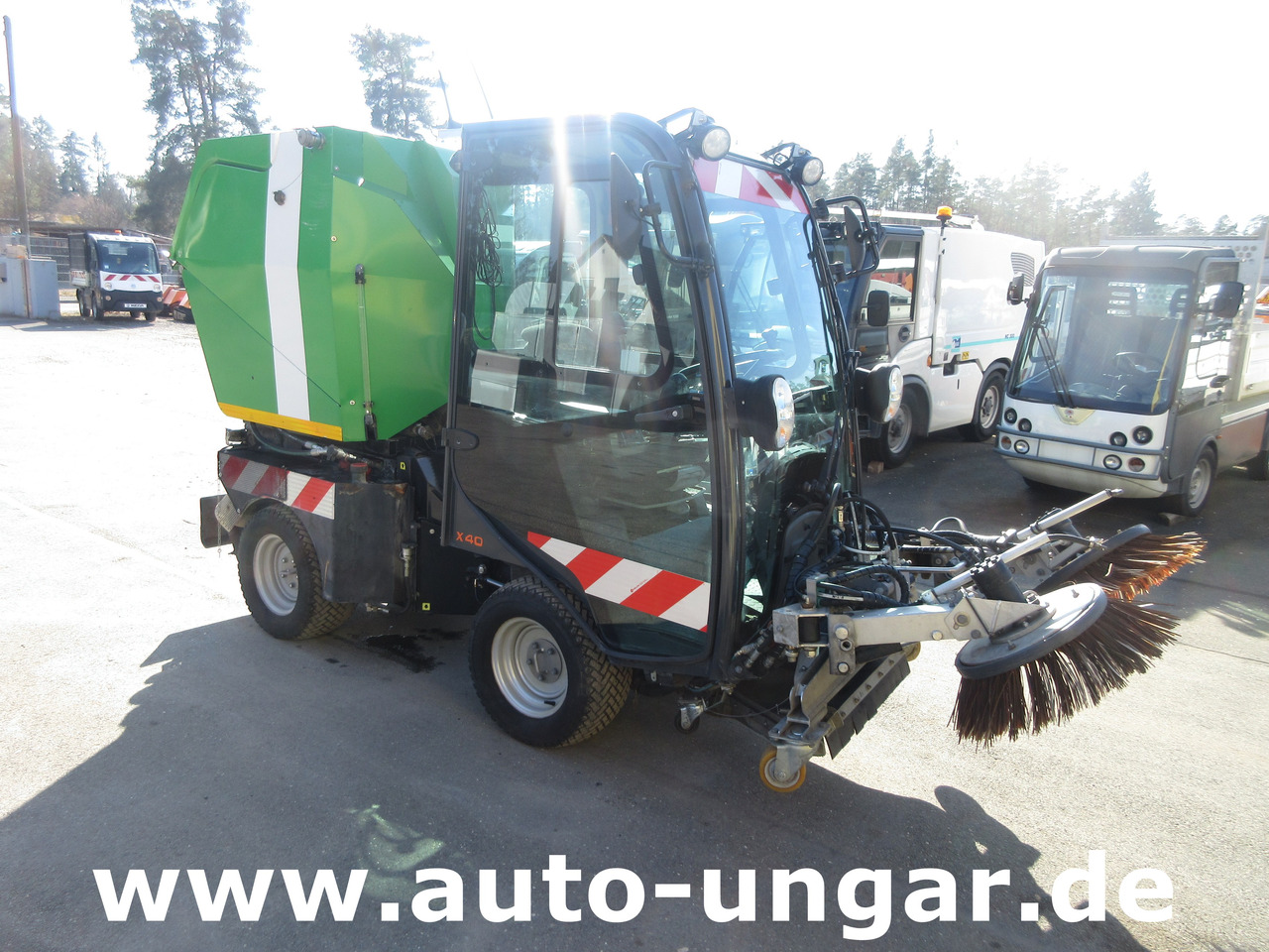 Holder X40 / X45 Baujahr 2017 Knicklenkung Kehraufbau 4x4 Kommunalhydraulik Frontheber - Підмітально-прибиральна машина: фото 2 Holder X40 / X45 Baujahr 2017 Knicklenkung Kehraufbau 4x4 Kommunalhydraulik Frontheber - Підмітально-прибиральна машина: фото 2
