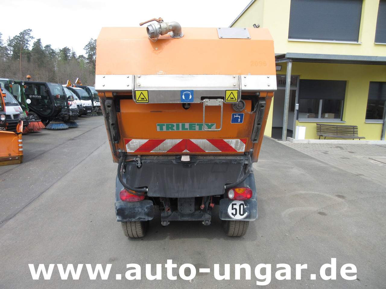 Multicar Tremo X56 4x4 Euro 5 Bj. 2015 Trilety TXK Kehr-Aufbau Motorschaden - Комунальна/ Спеціальна техніка: фото 5 Multicar Tremo X56 4x4 Euro 5 Bj. 2015 Trilety TXK Kehr-Aufbau Motorschaden - Комунальна/ Спеціальна техніка: фото 5