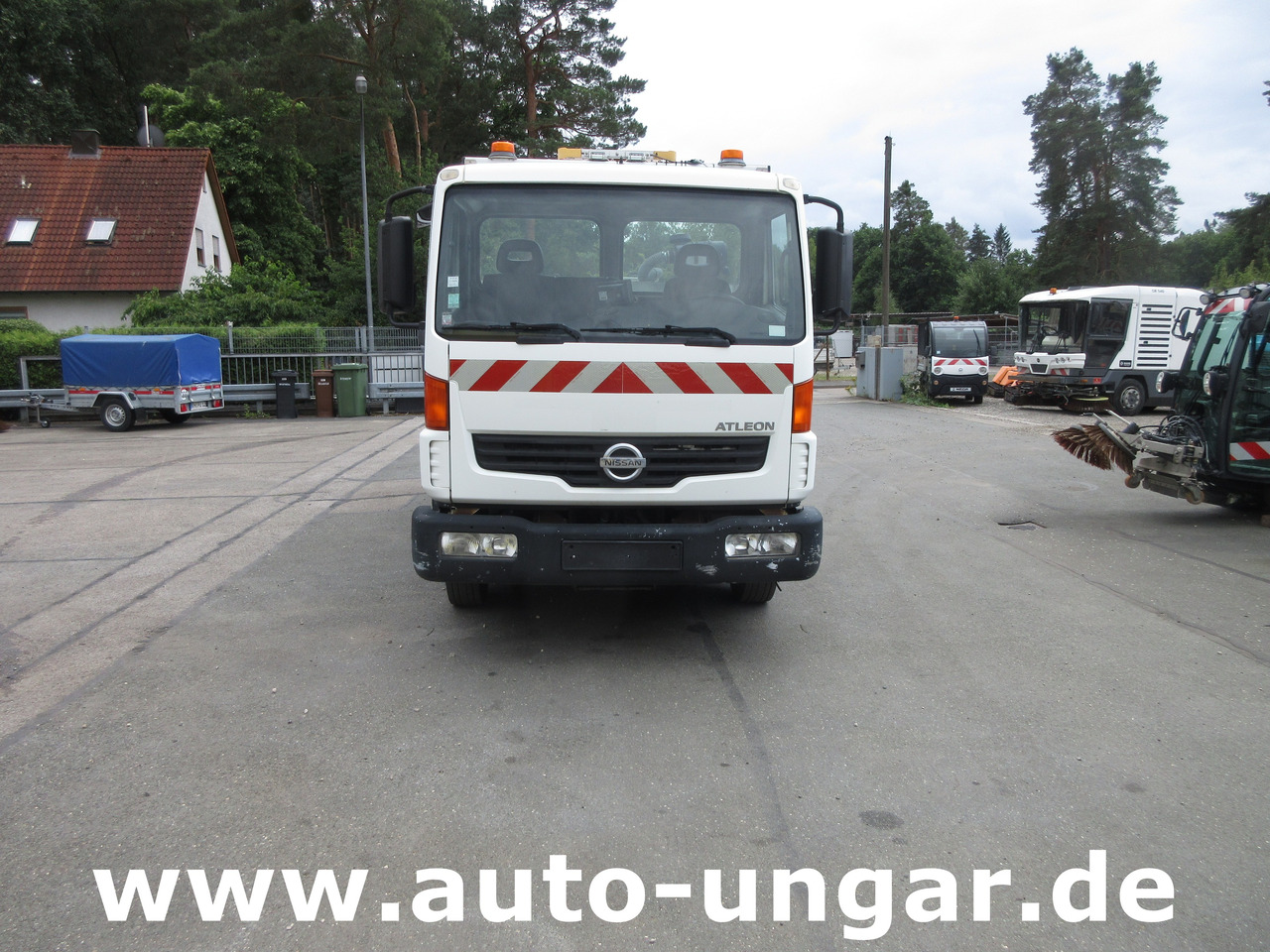 NISSAN Atleon 70.14 mit Hochdruckreiniger Wasserwagen Waschwagen Kärcher High Pressure - Комунальна/ Спеціальна техніка: фото 2 NISSAN Atleon 70.14 mit Hochdruckreiniger Wasserwagen Waschwagen Kärcher High Pressure - Комунальна/ Спеціальна техніка: фото 2