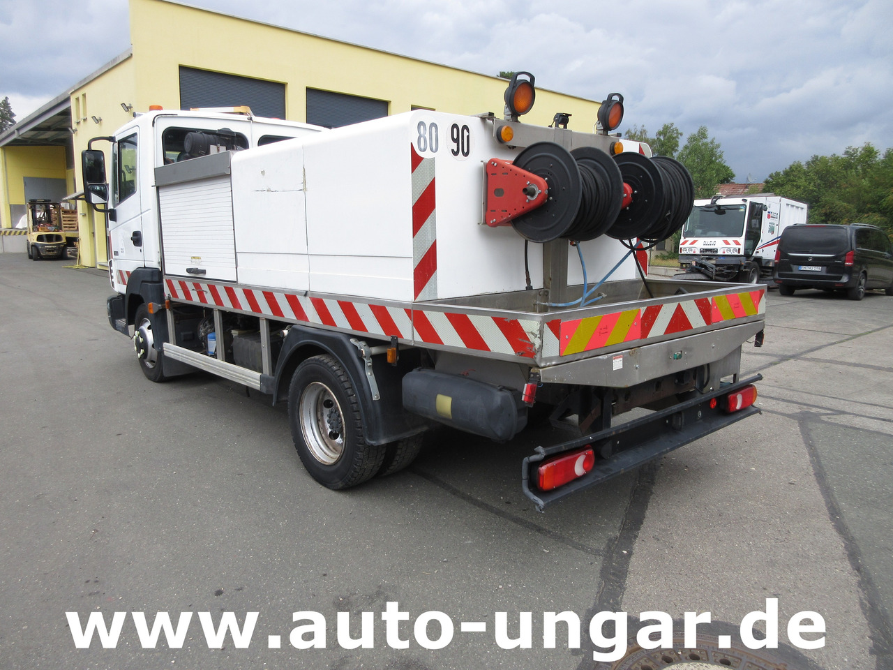 NISSAN Atleon 70.14 mit Hochdruckreiniger Wasserwagen Waschwagen Kärcher High Pressure - Комунальна/ Спеціальна техніка: фото 5 NISSAN Atleon 70.14 mit Hochdruckreiniger Wasserwagen Waschwagen Kärcher High Pressure - Комунальна/ Спеціальна техніка: фото 5