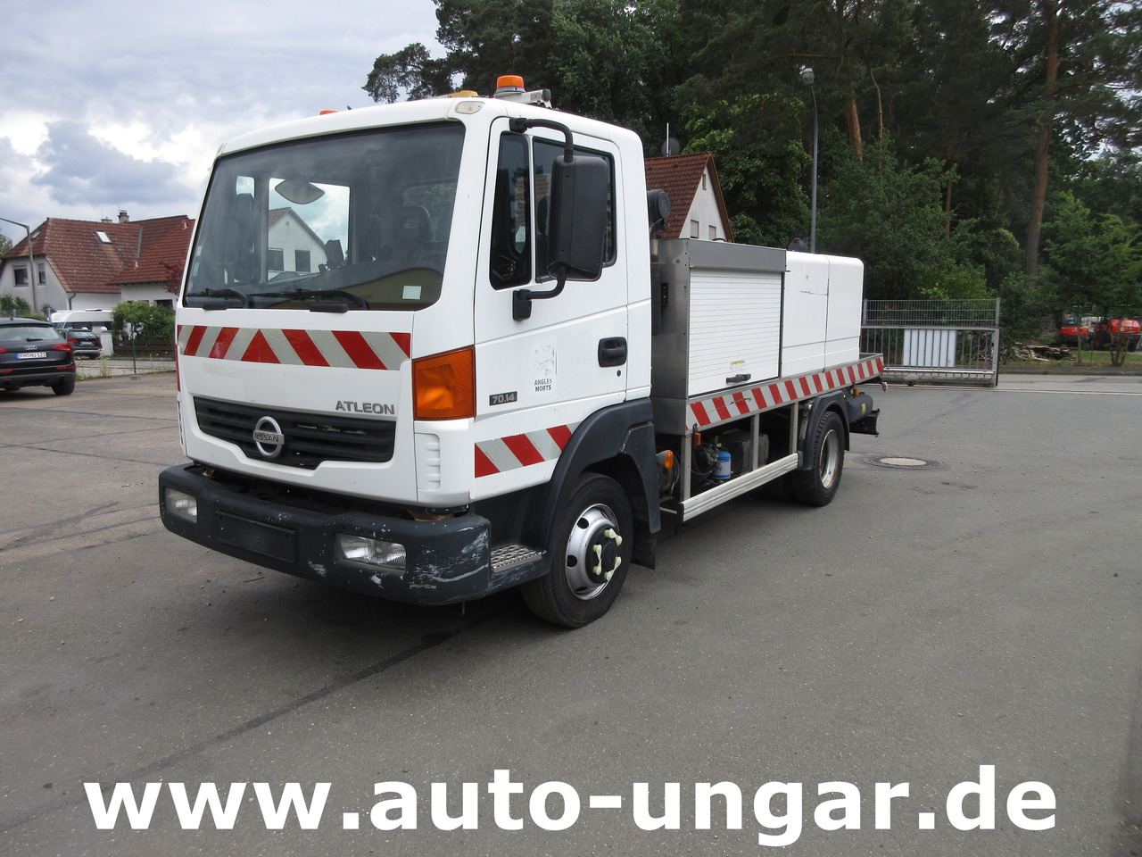 NISSAN Atleon 70.14 mit Hochdruckreiniger Wasserwagen Waschwagen Kärcher High Pressure - Комунальна/ Спеціальна техніка: фото 3 NISSAN Atleon 70.14 mit Hochdruckreiniger Wasserwagen Waschwagen Kärcher High Pressure - Комунальна/ Спеціальна техніка: фото 3