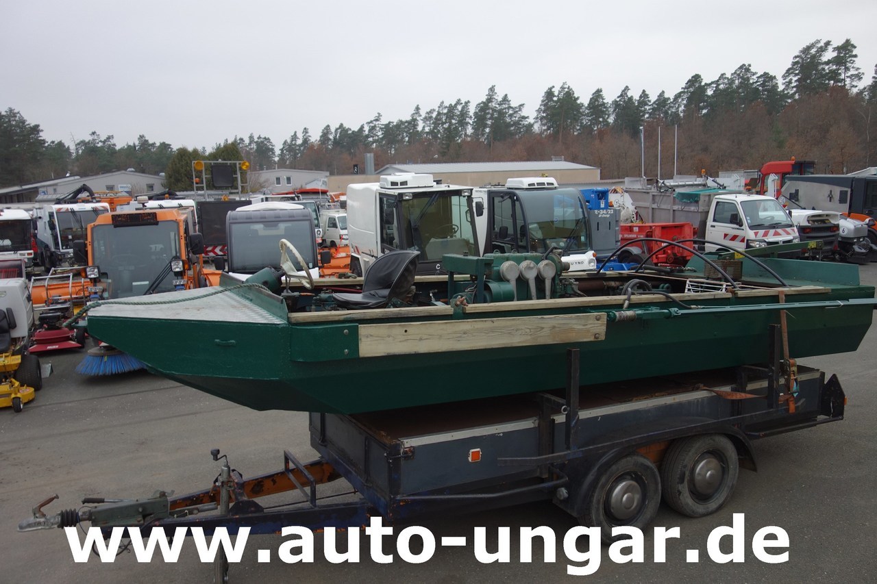 Mulag Mähboot mit Heckmäher Volvo-Penta Diesel Mulag - Gödde inkl. Anhänger - Трактор: фото 1 Mulag Mähboot mit Heckmäher Volvo-Penta Diesel Mulag - Gödde inkl. Anhänger - Трактор: фото 1