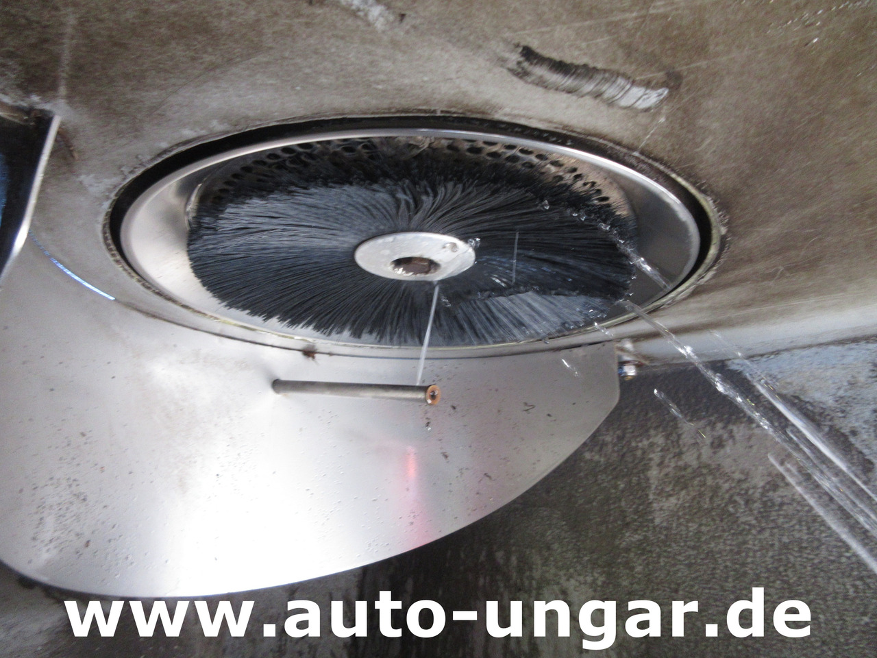 Підмітально-прибиральна машина NILFISK Park Ranger 2150 Egholm Geräteträger mit Kehraufbau Baujahr 2018 Perkins: фото 23