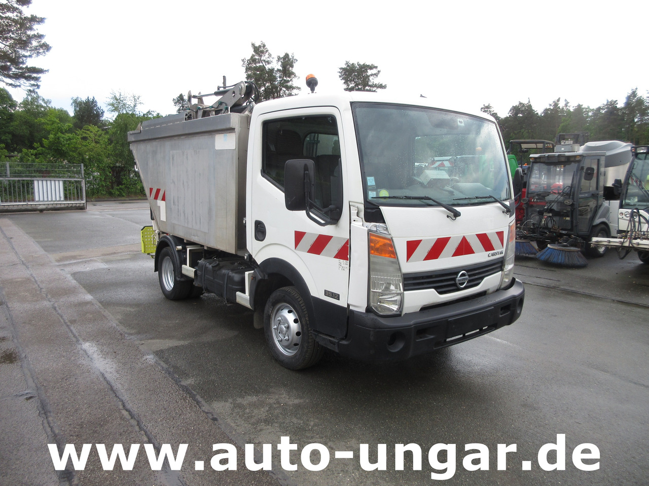 NISSAN Cabstar Faun City - Provence Benne Müllwagen Lifter Presse Kipper 3.500kg - Сміттєвози: фото 1 NISSAN Cabstar Faun City - Provence Benne Müllwagen Lifter Presse Kipper 3.500kg - Сміттєвози: фото 1