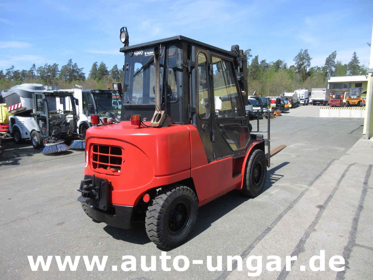 Nissan F04D 400 Diesel Gabelstapler 4.000kg Motorschaden Bj. 2002 - Дизельний навантажувач: фото 3 Nissan F04D 400 Diesel Gabelstapler 4.000kg Motorschaden Bj. 2002 - Дизельний навантажувач: фото 3