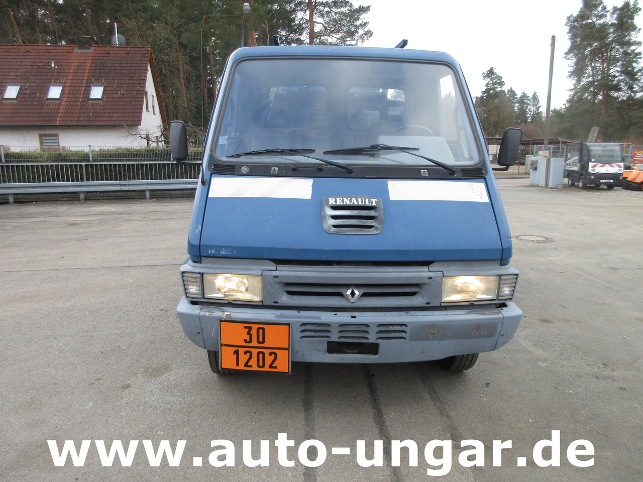 Вантажівка цистерна Для транспортування палива Renault B110 Titan Aviation AVGas Refueller Jet Tanker 2000l Aviteilleur GSE: фото 15