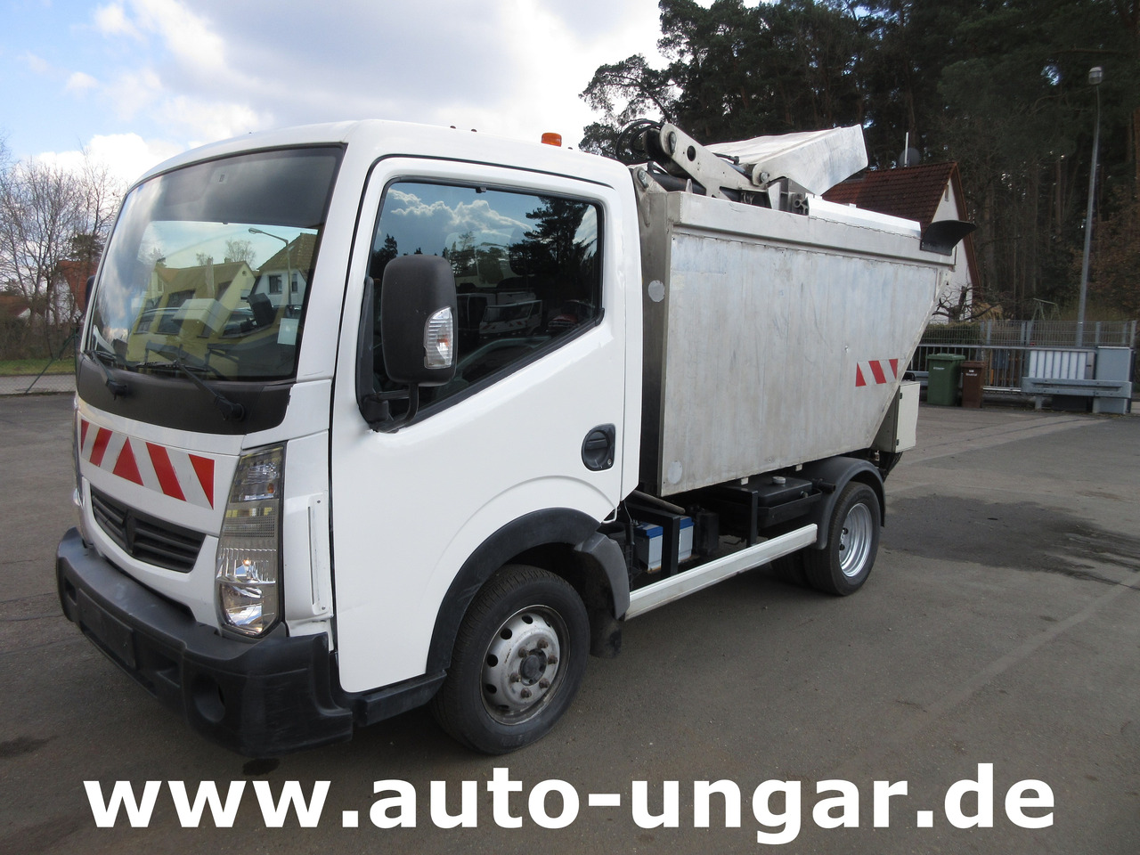 Renault Maxity 130 Müllwagen 3.500kg Lifter Presse Kipper Provence Benne Medium - Сміттєвози: фото 3 Renault Maxity 130 Müllwagen 3.500kg Lifter Presse Kipper Provence Benne Medium - Сміттєвози: фото 3
