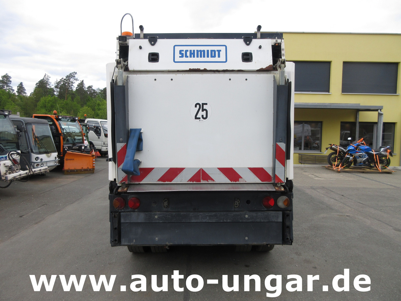 Schmidt Cleango 500 CS556 Euro 6 mit Wildkrautbesen Kehrmaschine aus 1. Hand - Підмітально-прибиральна машина: фото 5 Schmidt Cleango 500 CS556 Euro 6 mit Wildkrautbesen Kehrmaschine aus 1. Hand - Підмітально-прибиральна машина: фото 5