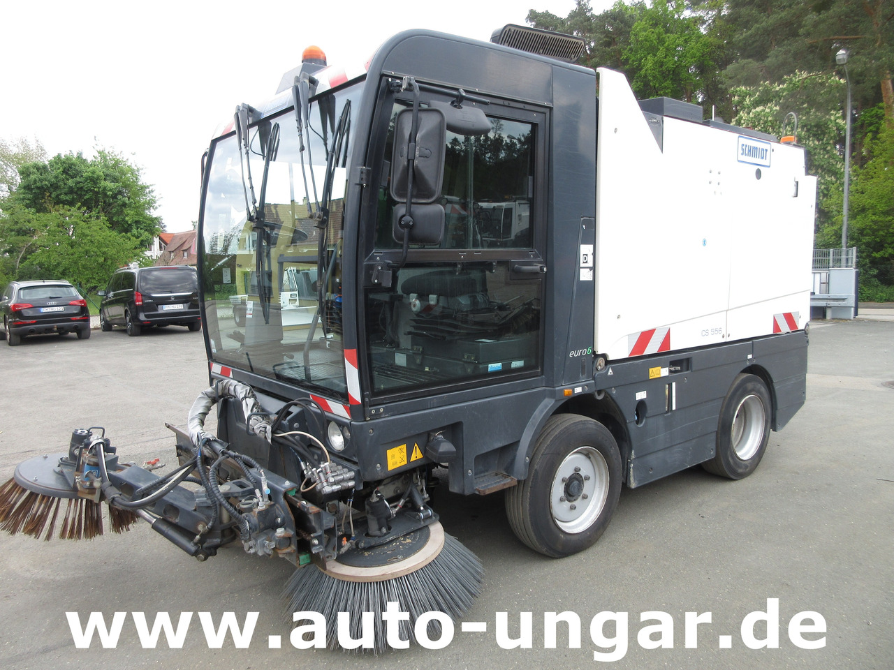 Schmidt Cleango 500 CS556 Euro 6 mit Wildkrautbesen Kehrmaschine aus 1. Hand - Підмітально-прибиральна машина: фото 3 Schmidt Cleango 500 CS556 Euro 6 mit Wildkrautbesen Kehrmaschine aus 1. Hand - Підмітально-прибиральна машина: фото 3
