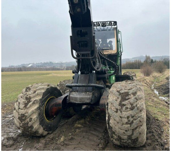 John Deere 1470E 6W +(2016) H415 - Харвестер: фото 3 John Deere 1470E 6W +(2016) H415 - Харвестер: фото 3