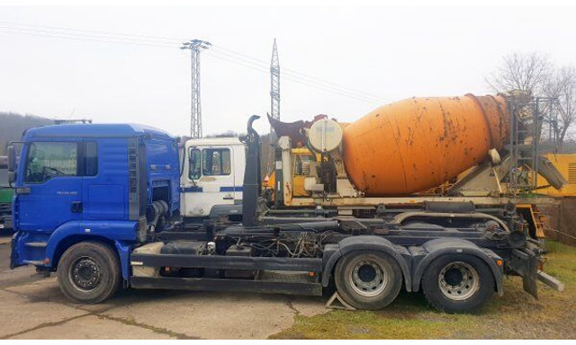 Гаковий мультиліфт вантажівка MAN TGA 26.460: фото 18