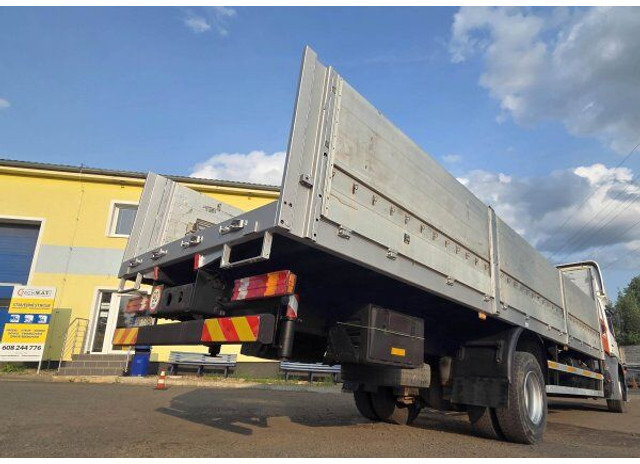 Mercedes-Benz Axor 1824 - Бортова вантажівка/ Платформа, Вантажівка з маніпулятором: фото 4 Mercedes-Benz Axor 1824 - Бортова вантажівка/ Платформа, Вантажівка з маніпулятором: фото 4